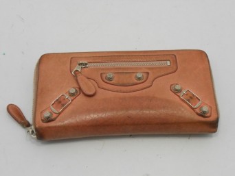 BALENCIAGA（バレンシアガ）の長財布のカラーチェンジ